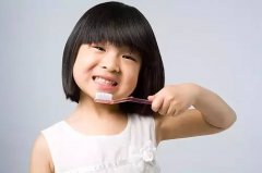 兒童日常應該如何維護口腔衛生？